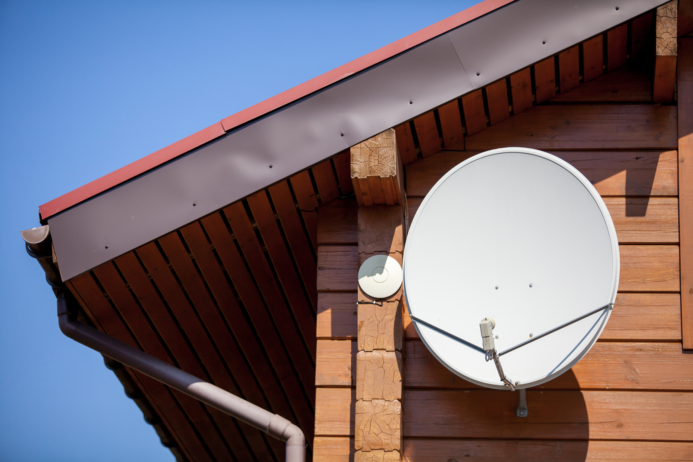 Satellite antenna